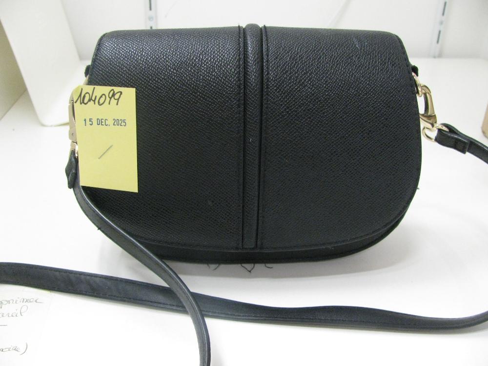 Sacs, valises : N° 2025007337 Trouvé(e) le : Wed Dec 17 00:00:00 CET 2025