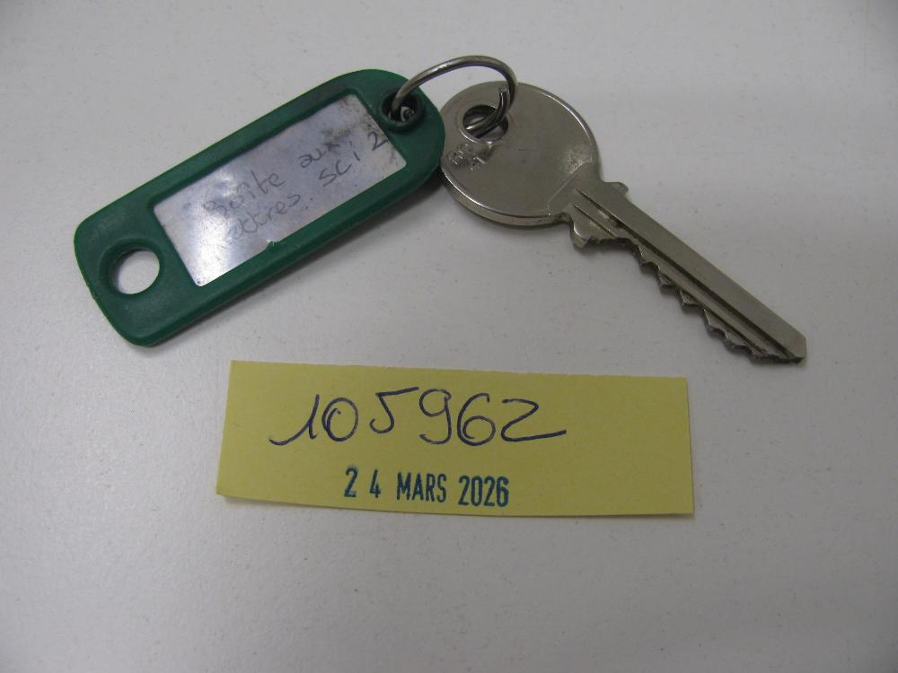 Clés : N° 2026001584 Trouvé(e) le : Tue Mar 24 00:00:00 CET 2026